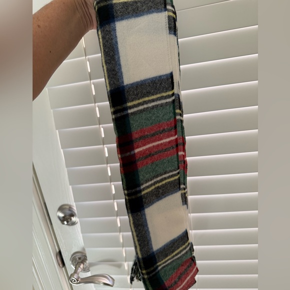 Banana Republic Multicolor Plaid Scarf - Picture 2 of 3